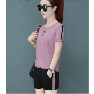 Set: Short-Sleeve Lettering T-Shirt & Sweatshorts